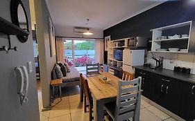 Life On Trotter - 2 X Bedroom Apt!